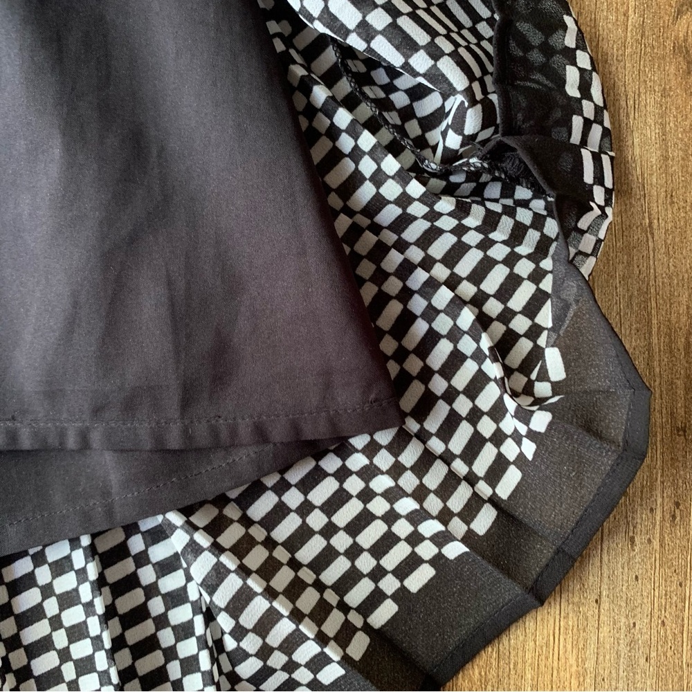 Club Monaco Pleated Midi Skirt Size 00 Black White Geometric Print - Picture 8 of 9